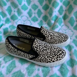 Timberland women’s calf hair leopard slip ons 7